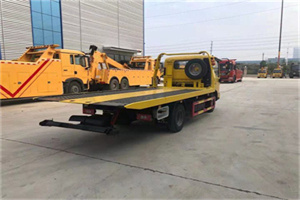 盐边非事故拖车